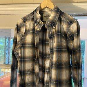 Small Abercrombie button down
